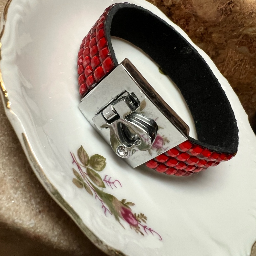 Red rhinestone and Silver heart‎ Bracelet 7”